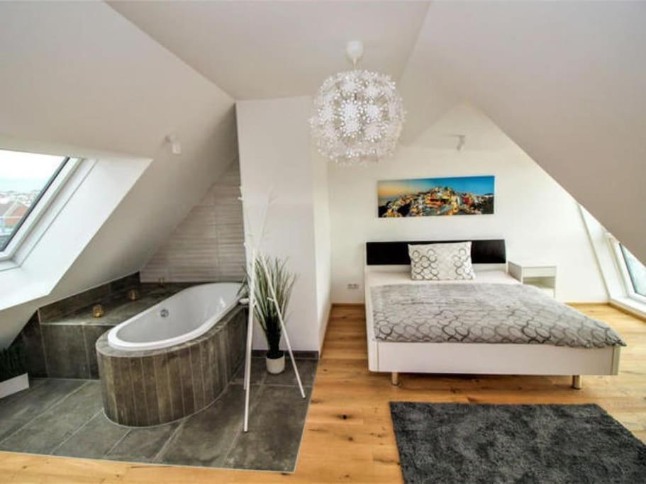 Luxury 2-Floor Rooftop Apartment With Terrace In The City Center Wenen Buitenkant foto