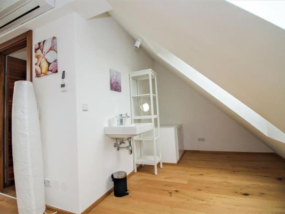 Luxury 2-Floor Rooftop Apartment With Terrace In The City Center Wenen Buitenkant foto
